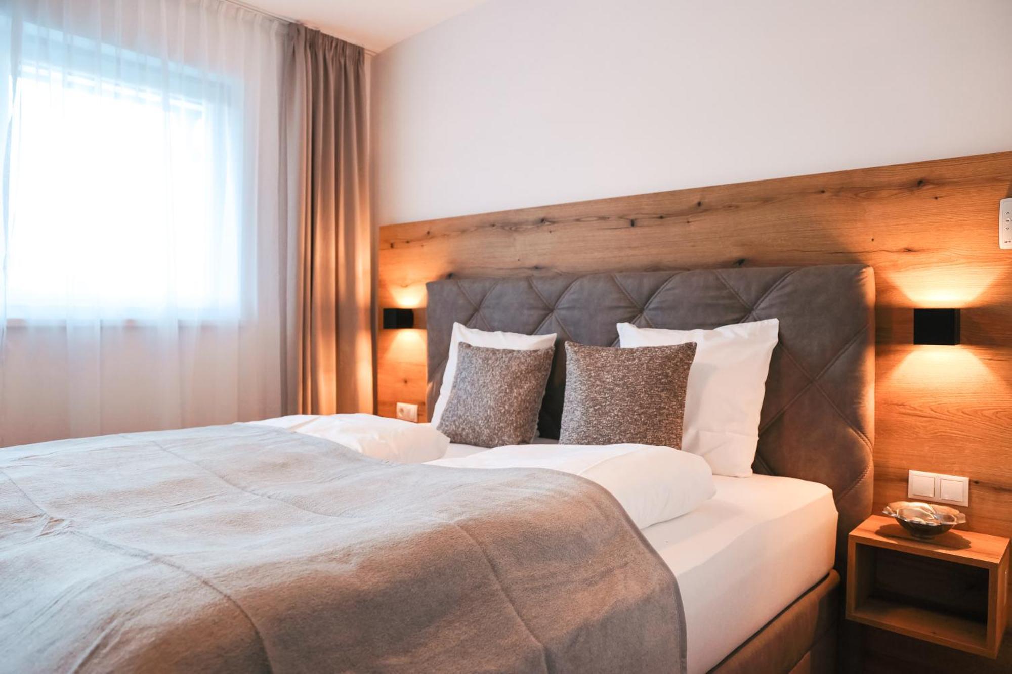 Alpenluxus Presents - Marias Zillertalblick With Roof Terrace, 3 Bedrooms & Parking Space Schlitters Exterior foto